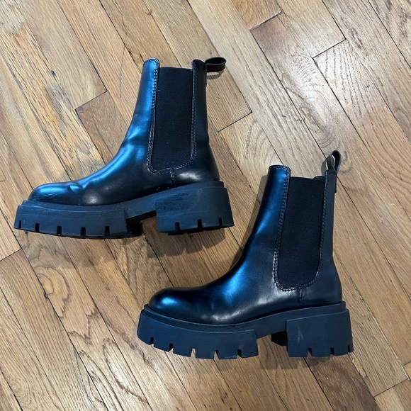 Mid-Calf Boots - Picture 2 of 8